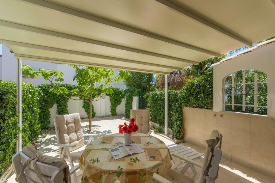 Holiday Home M&M Novigrad  Exterior photo